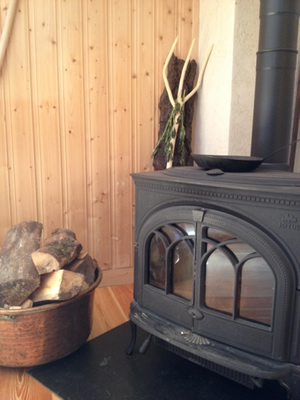 Wood burning stove